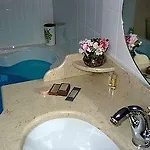 فندق Domaine De Chatenay - Le Mans سانت-ساتورنين