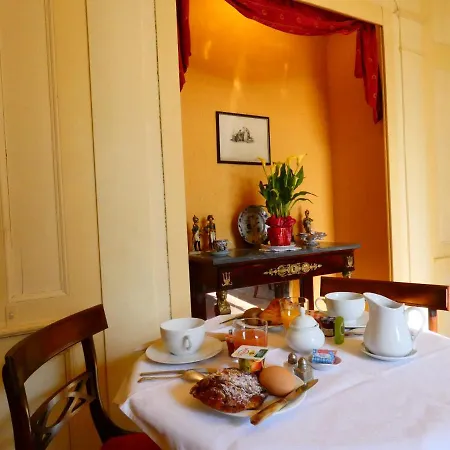 מלון Domaine De Chatenay - Le Mans