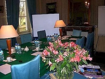 מלון Domaine De Chatenay - Le Mans 3*