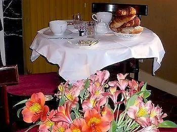 מלון Domaine De Chatenay - Le Mans 3*