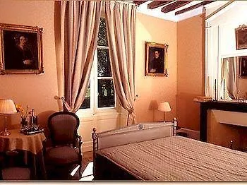 מלון Domaine De Chatenay - Le Mans 3*