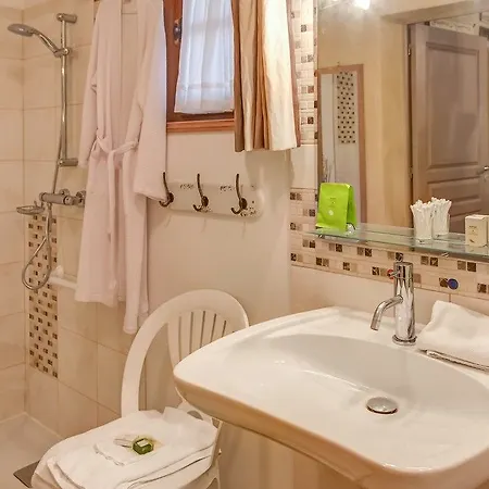 Domaine De Chatenay - Le Mans Hotel 3*