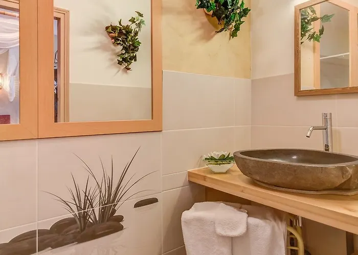 Domaine De Chatenay - Le Mans 3*